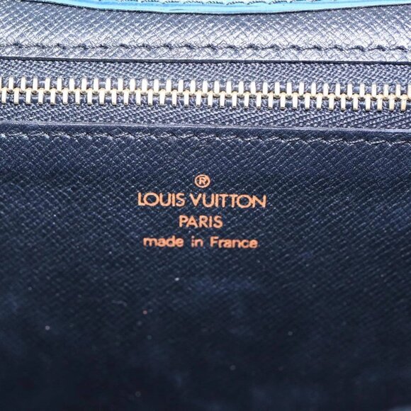 LOUIS VUITTON Epi Montaigne 23 Clutch Bag Blue - Picture 11 of 16